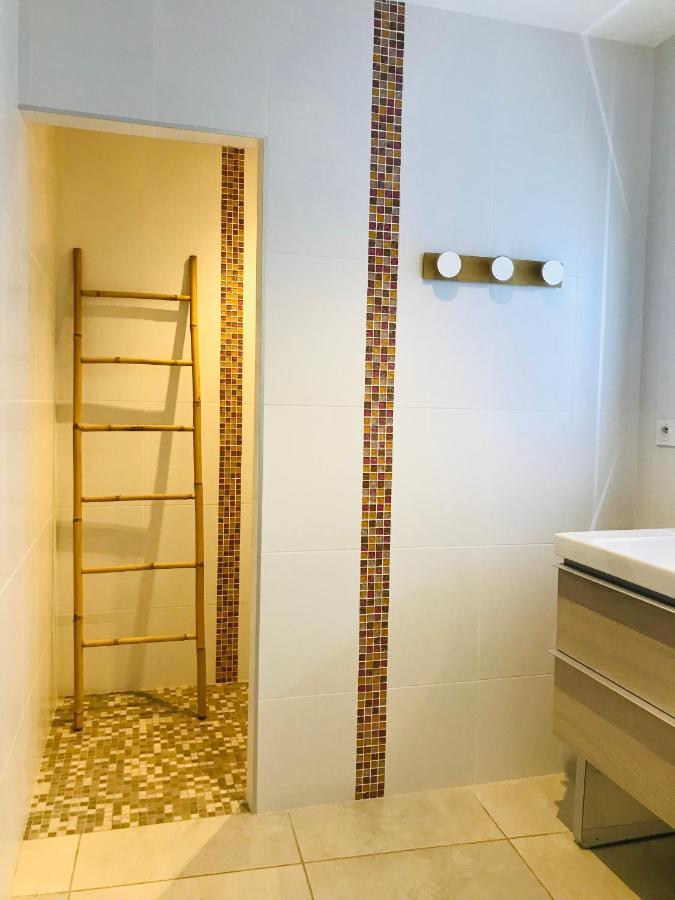 Ferme St Pierre 2 Suites Avec Repas, Piscine, Clim, Cheminee Ou Baignoire Spa Chabeuil ภายนอก รูปภาพ
